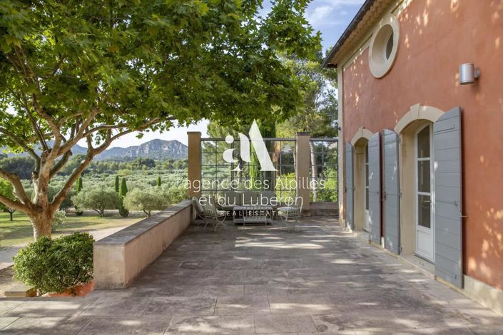 Image No.9-6 Bed House for sale