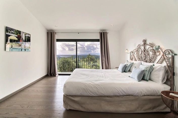 Image No.11-4 Bed House for sale