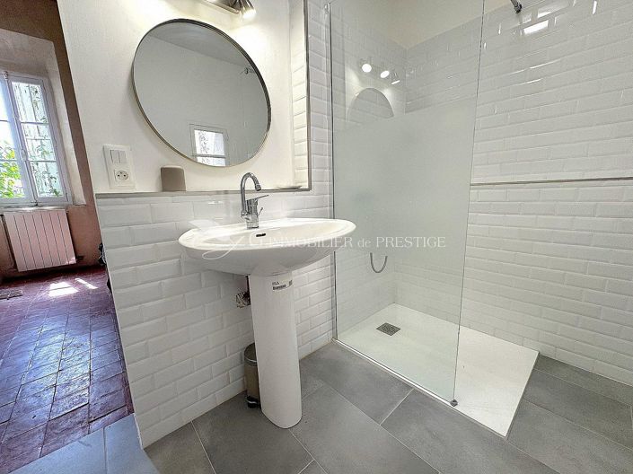 Image No.15-5 Bed House for sale