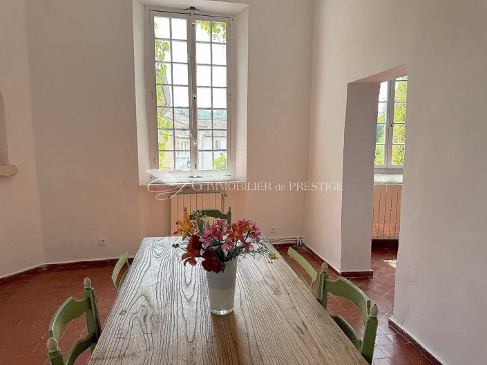 Image No.18-5 Bed House for sale