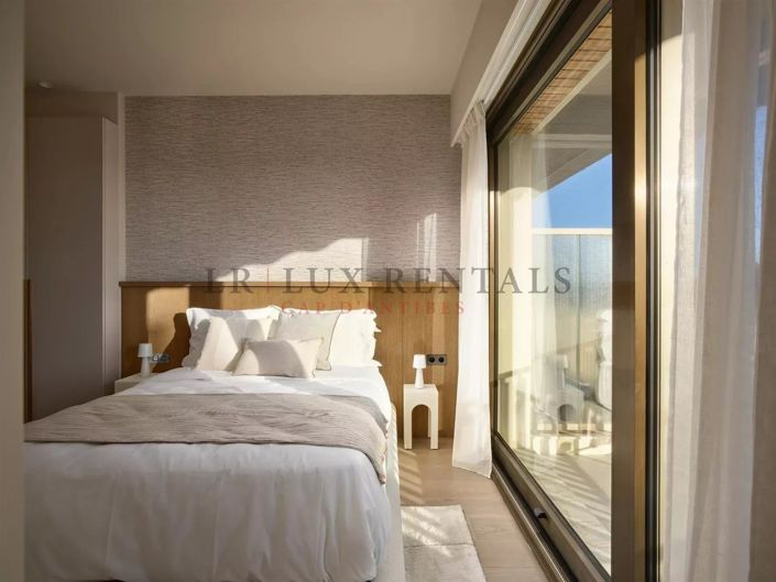 Image No.19-5 Bed Apartment for sale