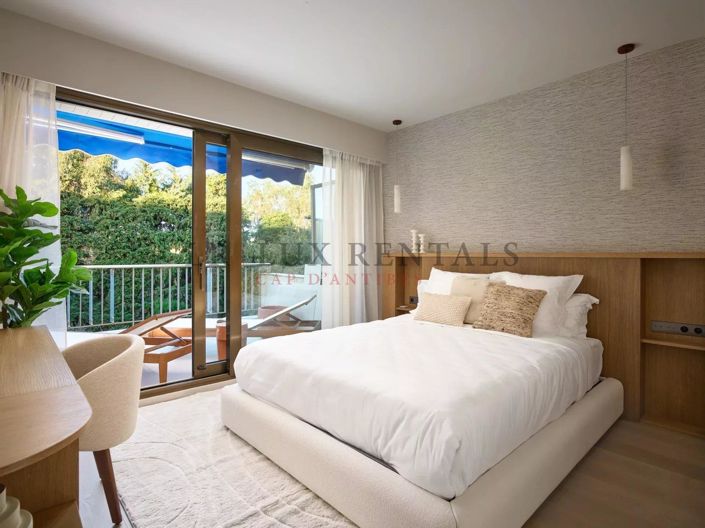 Image No.20-5 Bed Apartment for sale