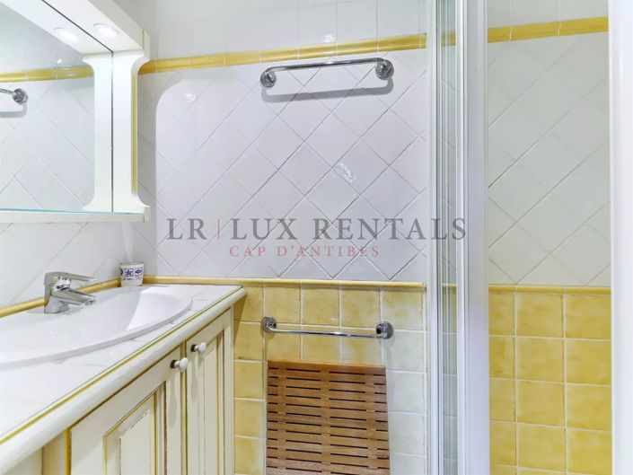 Image No.12-Apartment for sale