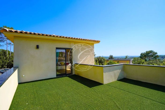 Image No.18-3 Bed House for sale