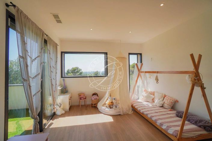 Image No.20-3 Bed House for sale