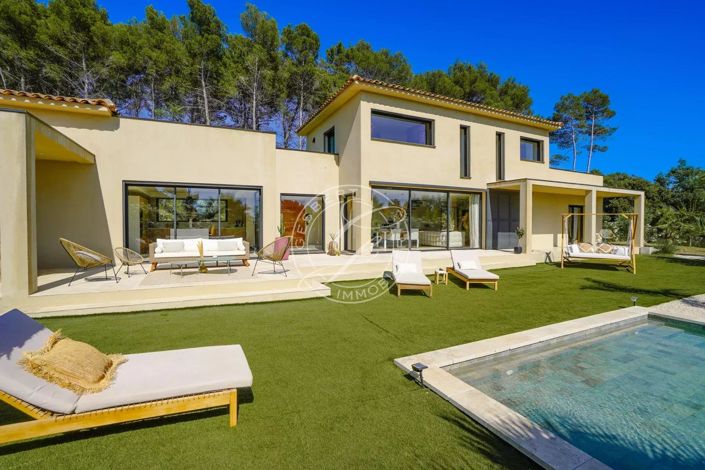 Image No.27-3 Bed House for sale