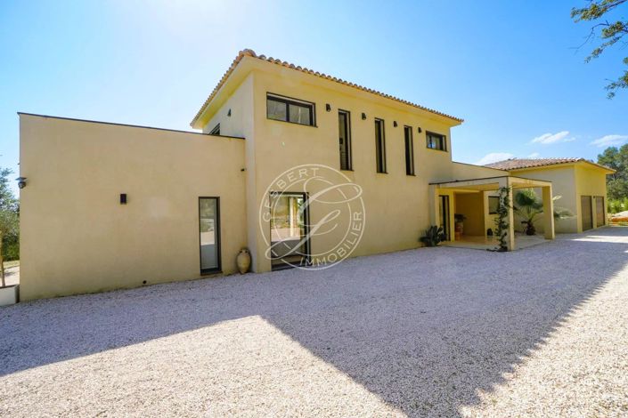 Image No.31-3 Bed House for sale