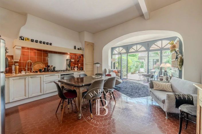 Image No.5-4 Bed House for sale