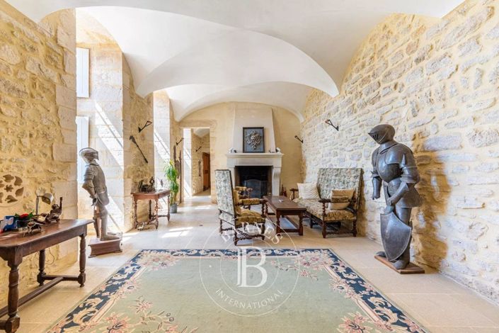 Image No.10-5 Bed House for sale