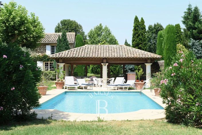 Image No.5-Maison de 6 chambres à vendre à Sénas