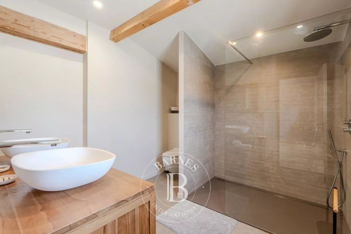 Image No.13-4 Bed House for sale