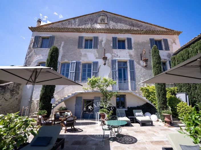 Image No.1-7 Bed House for sale