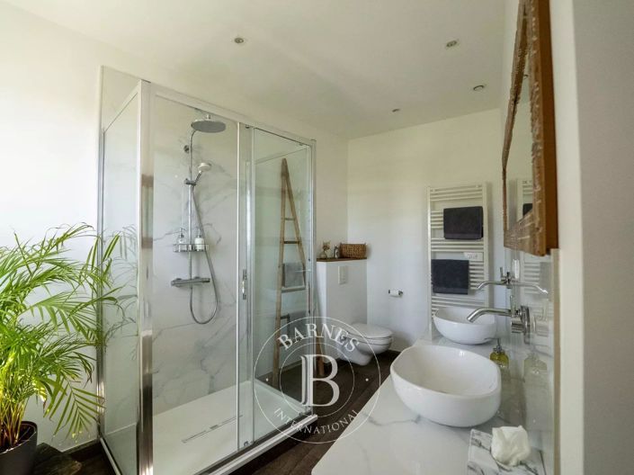 Image No.20-Maison de 7 chambres à vendre à Châteauneuf-de-Gadagne