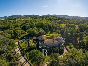 6 Bed House for sale