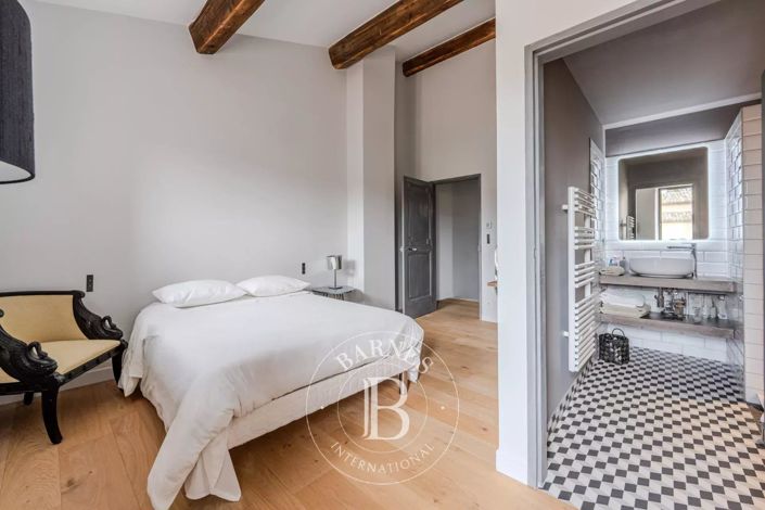 Image No.12-4 Bed House for sale