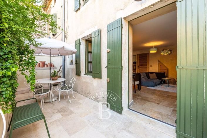 Image No.3-2 Bed House for sale