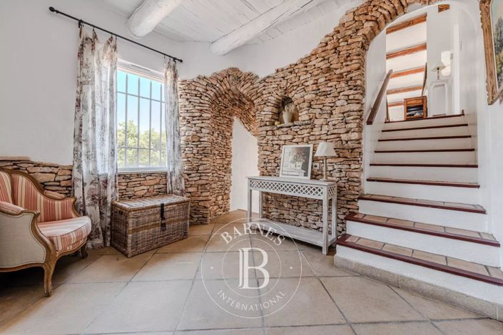 Image No.12-6 Bed House for sale