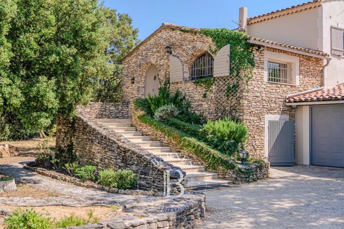 Image No.3-6 Bed House for sale