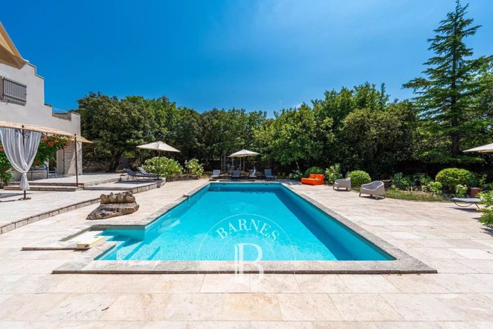 Image No.4-6 Bed House for sale