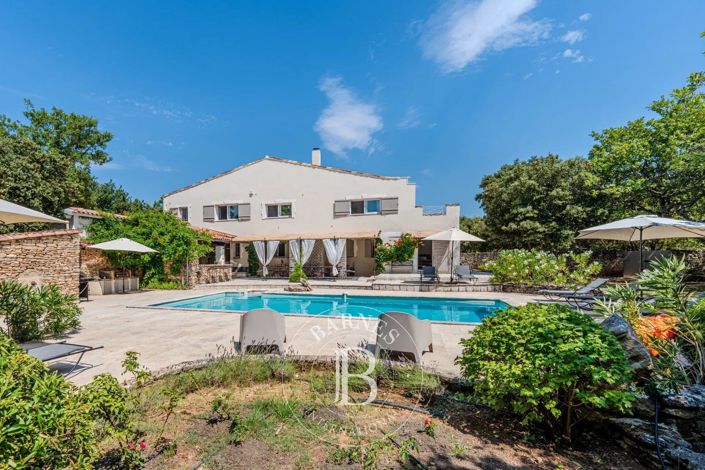 Image No.5-6 Bed House for sale