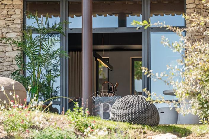 Image No.10-Maison de 6 chambres à vendre à Gordes