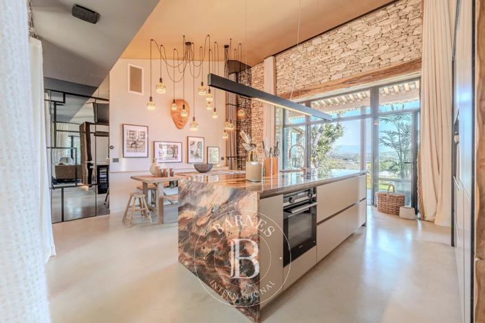 Image No.14-Maison de 6 chambres à vendre à Gordes