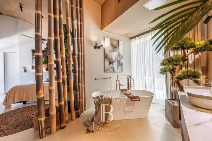 Image No.21-Maison de 6 chambres à vendre à Gordes