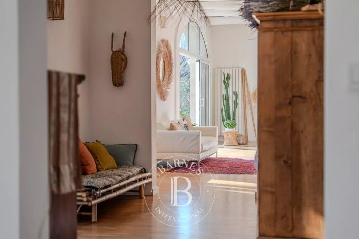 Image No.10-4 Bed House for sale