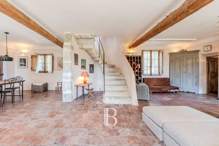 Image No.12-5 Bed House for sale