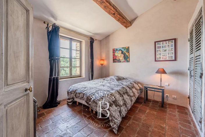 Image No.14-5 Bed House for sale