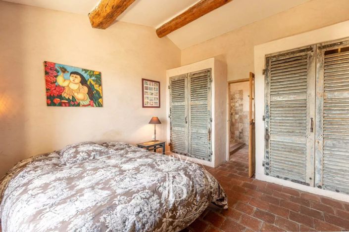 Image No.15-5 Bed House for sale