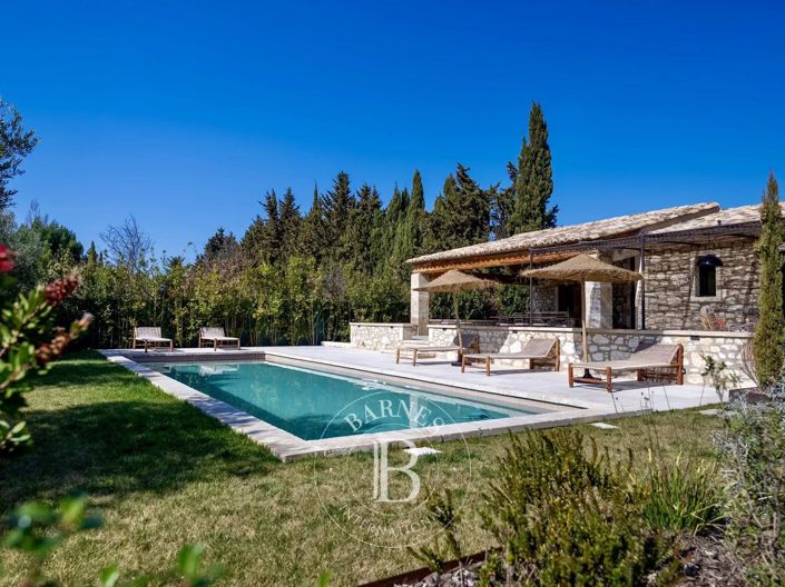 Image No.1-6 Bed House for sale