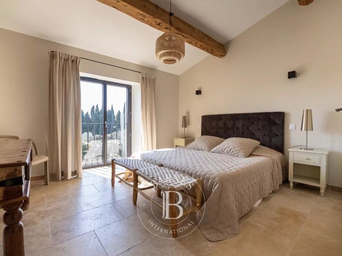 Image No.15-6 Bed House for sale