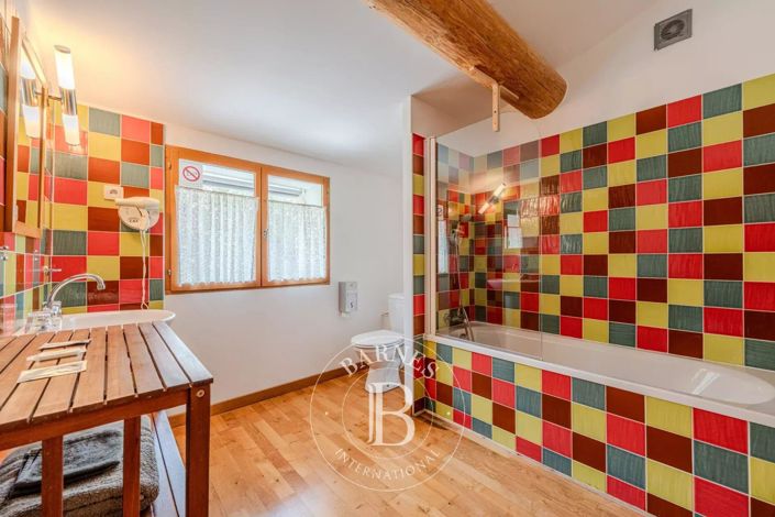 Image No.11-House for sale