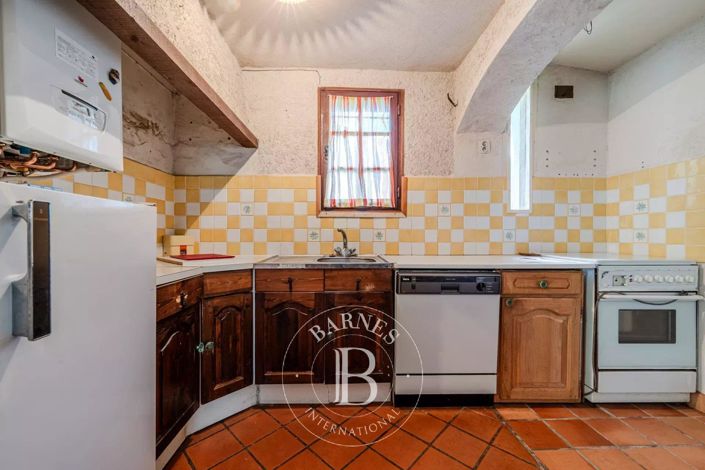 Image No.10-4 Bed House for sale