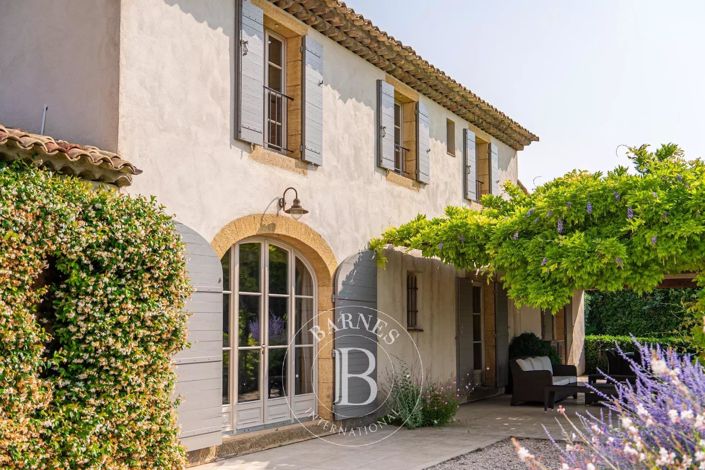 Image No.3-5 Bed House for sale