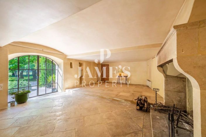 Image No.5-7 Bed House for sale