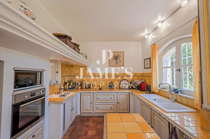 Image No.7-4 Bed House for sale