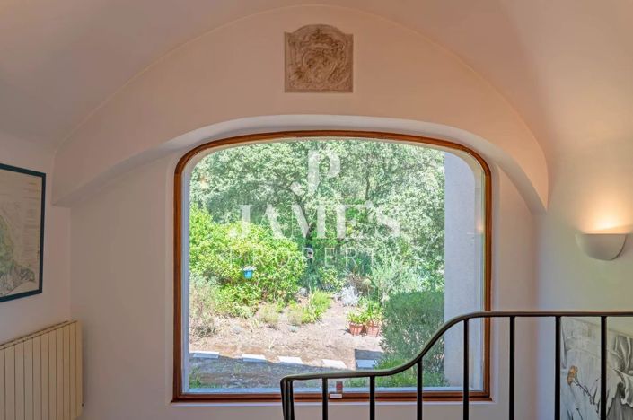 Image No.8-4 Bed House for sale