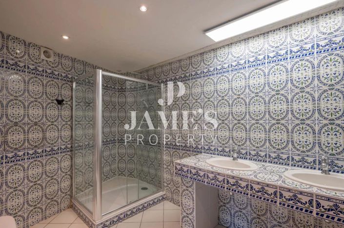 Image No.7-Maison de 5 chambres à vendre à Fontvieille