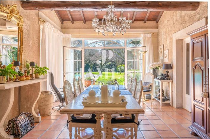 Image No.8-4 Bed House for sale