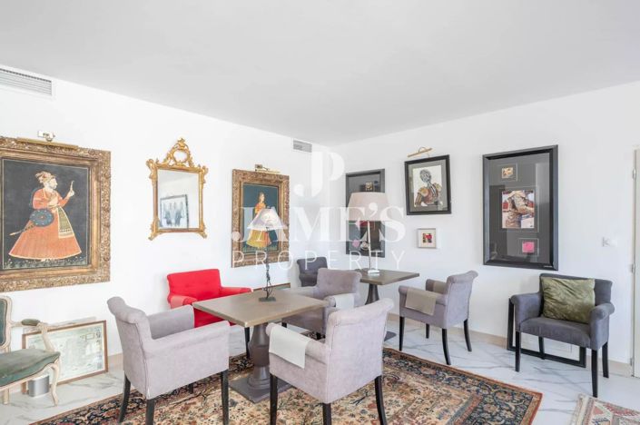 Image No.10-8 Bed House for sale