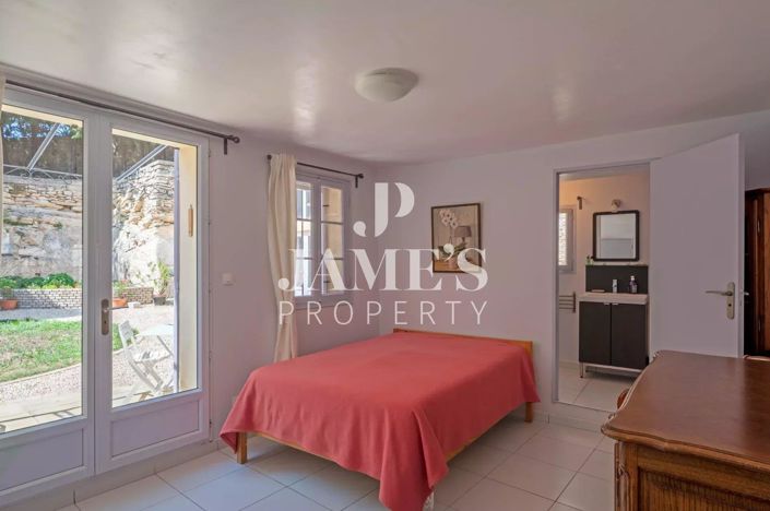 Image No.8-House for sale