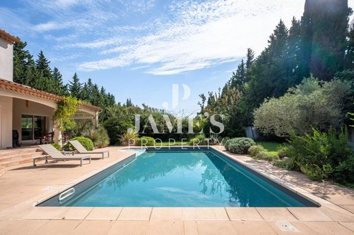 Image No.2-Maison de 4 chambres à vendre à Fontvieille