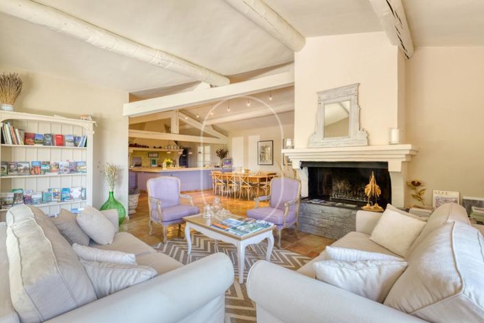 Image No.6-7 Bed House for sale