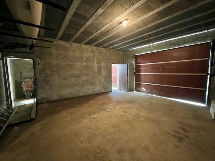 Image No.16-5 Bed House for sale