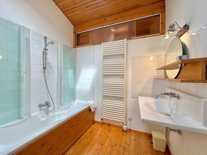 Image No.14-3 Bed House for sale