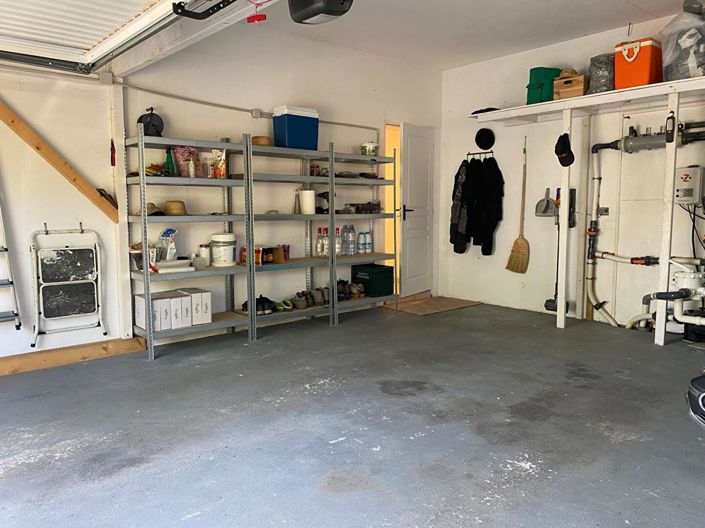 Image No.15-3 Bed House for sale