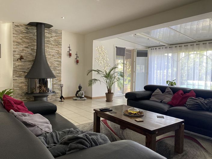 Image No.7-3 Bed House for sale