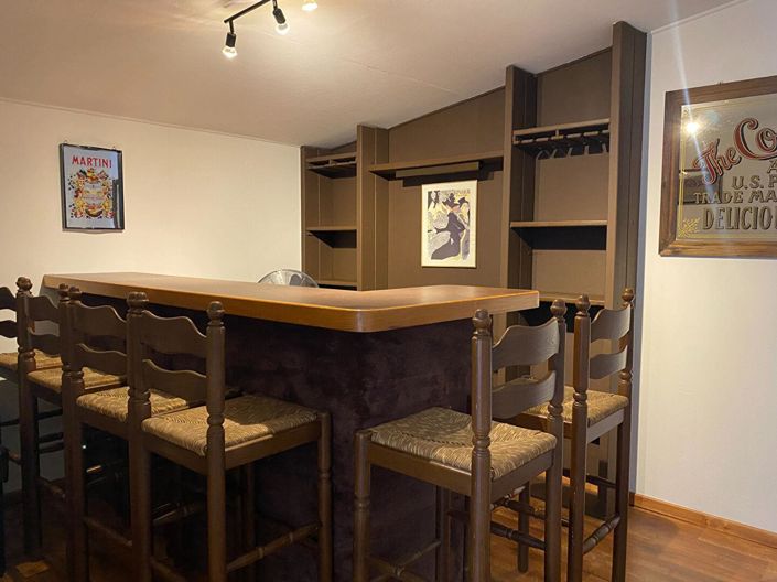 Image No.9-3 Bed House for sale